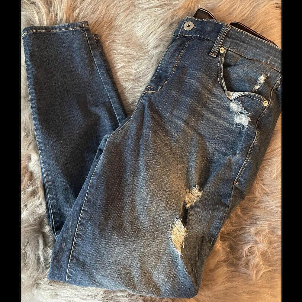 TORRID Sz 18R Premium Jean Sky High Skinny Distressed.